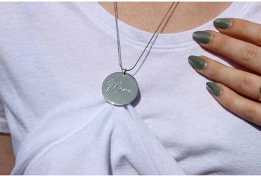 The Mama's Mate™ Breastfeeding Shirt Clip