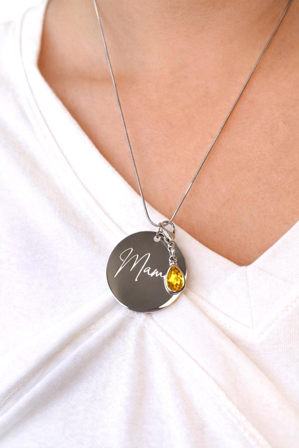 The Mama's Mate™ Breastfeeding Shirt Clip